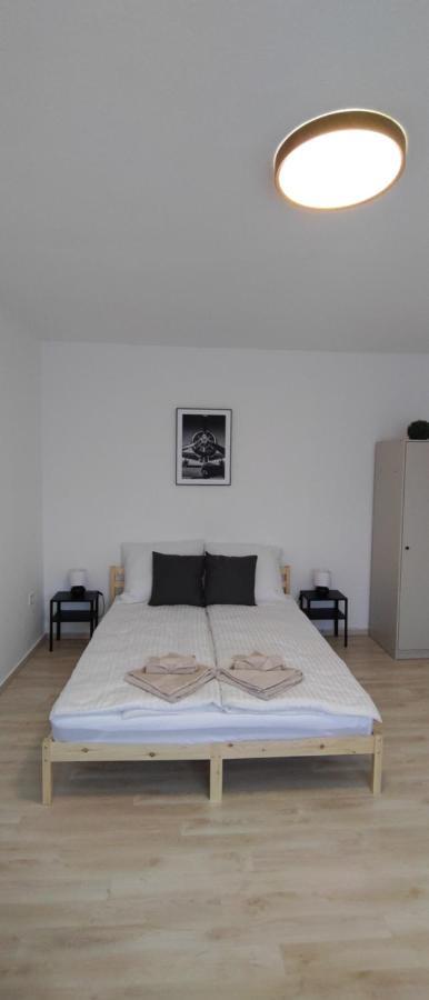 Blue Moon Apartman เอ็กเกอร์ ภายนอก รูปภาพ