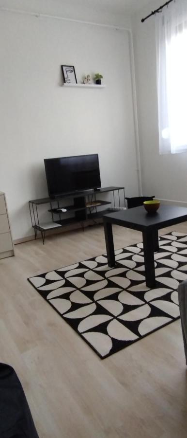 Blue Moon Apartman เอ็กเกอร์ ภายนอก รูปภาพ