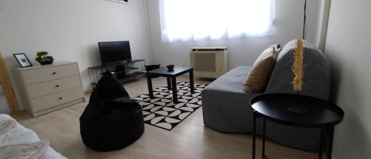 Blue Moon Apartman เอ็กเกอร์ ภายนอก รูปภาพ